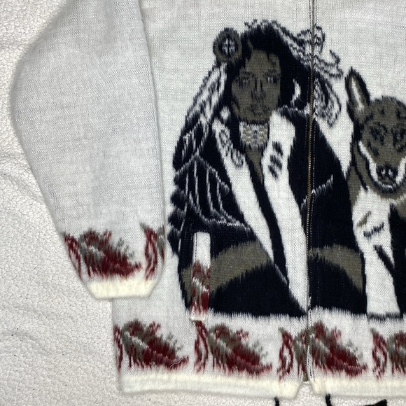 Rumiñahui Wool Incan Woman And Wolf Full Zip Sweater: Size Large - Picture 6 of 12